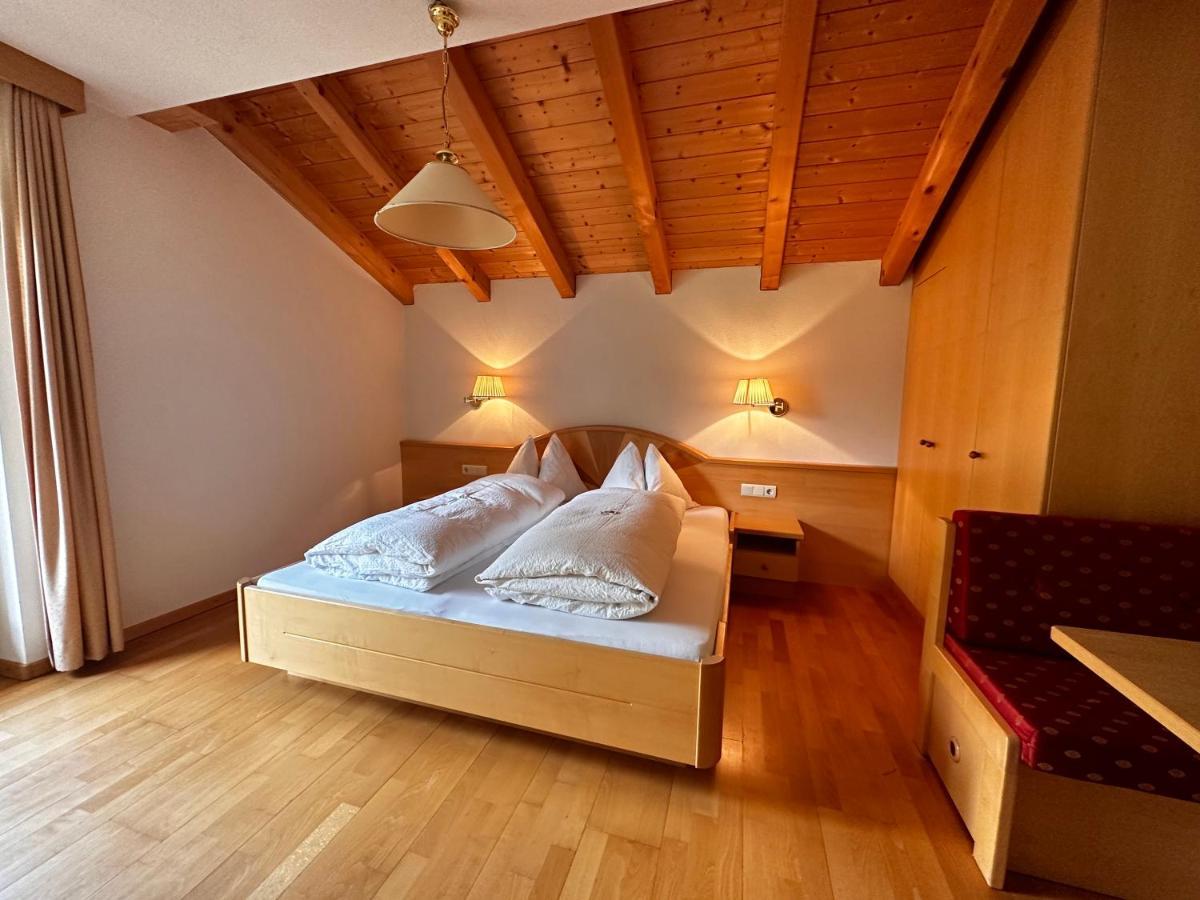 Residence Aster Солда Екстериор снимка