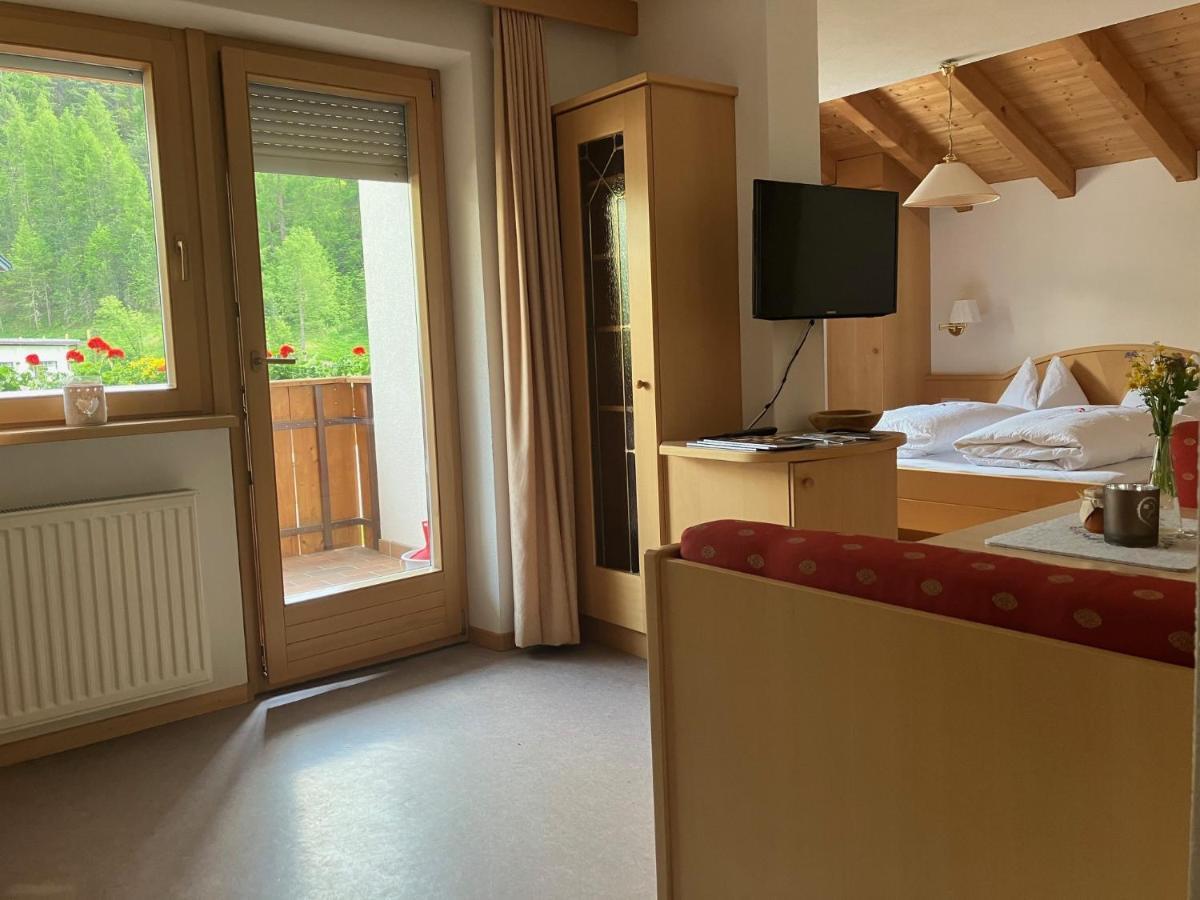 Residence Aster Солда Екстериор снимка