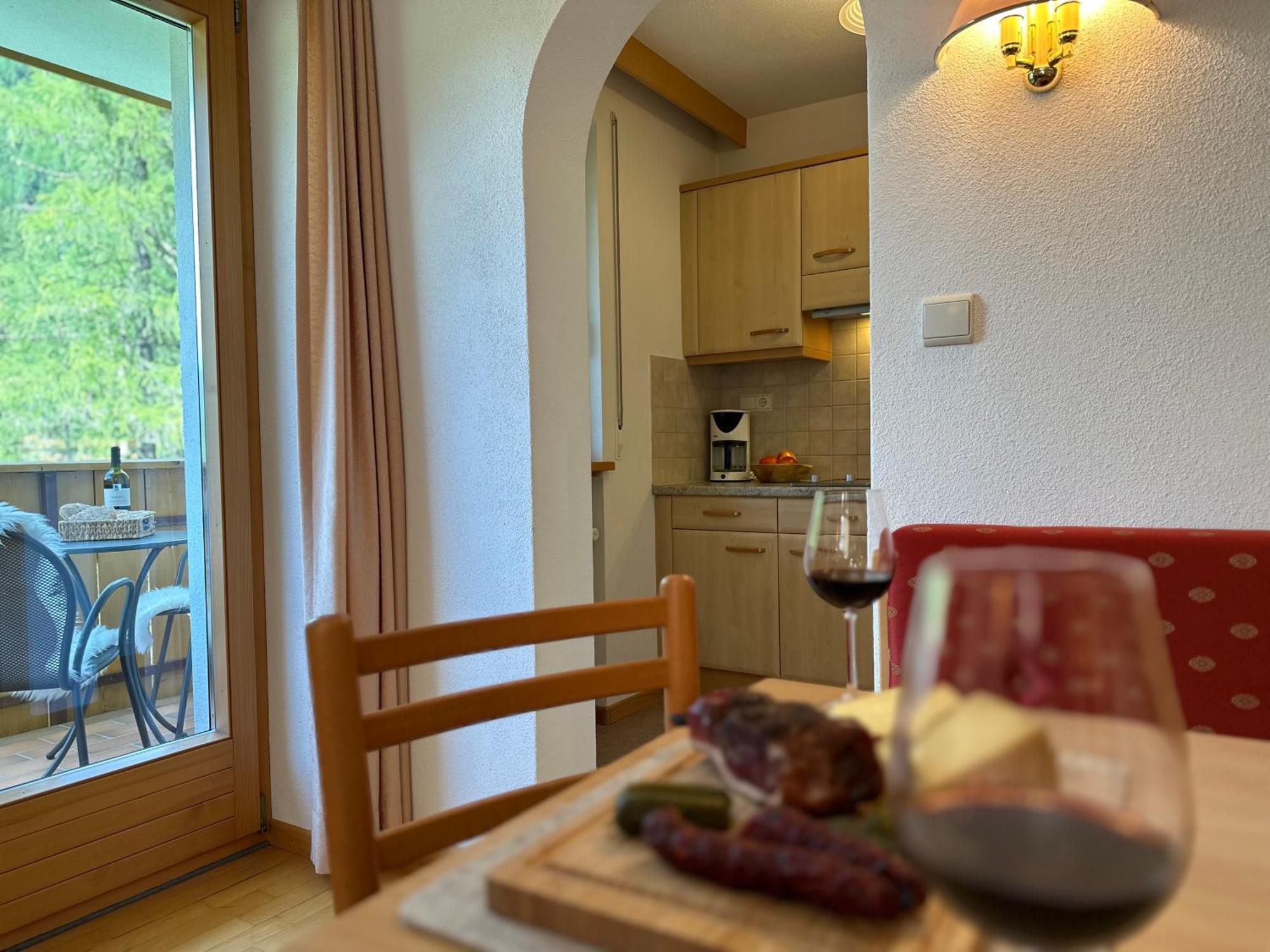 Residence Aster Солда Екстериор снимка
