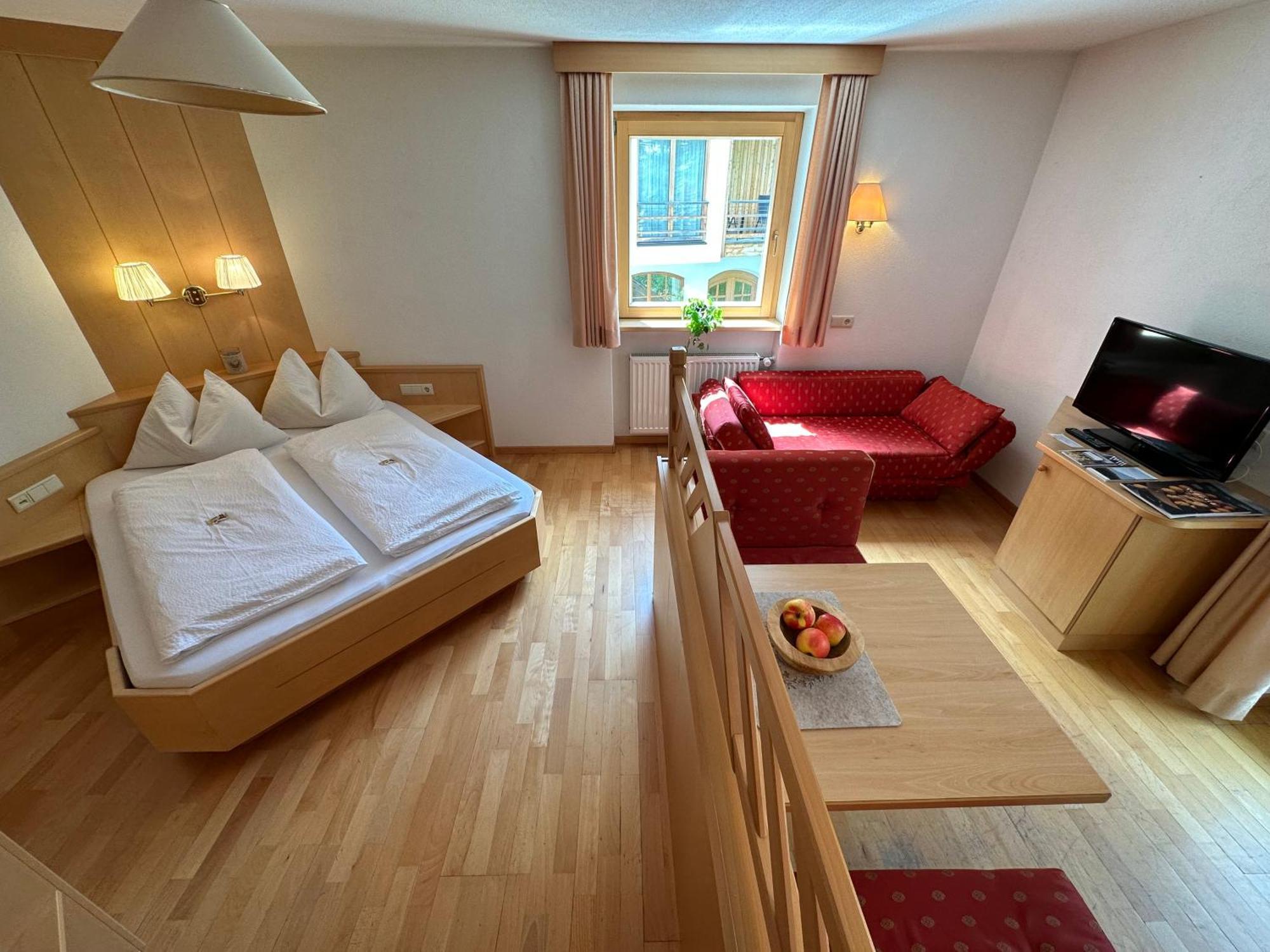 Residence Aster Солда Екстериор снимка