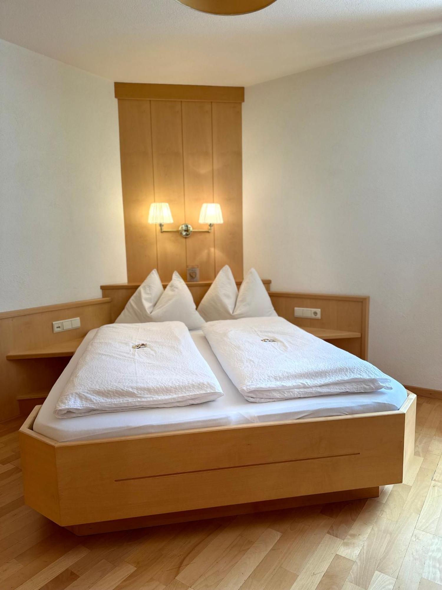 Residence Aster Солда Екстериор снимка