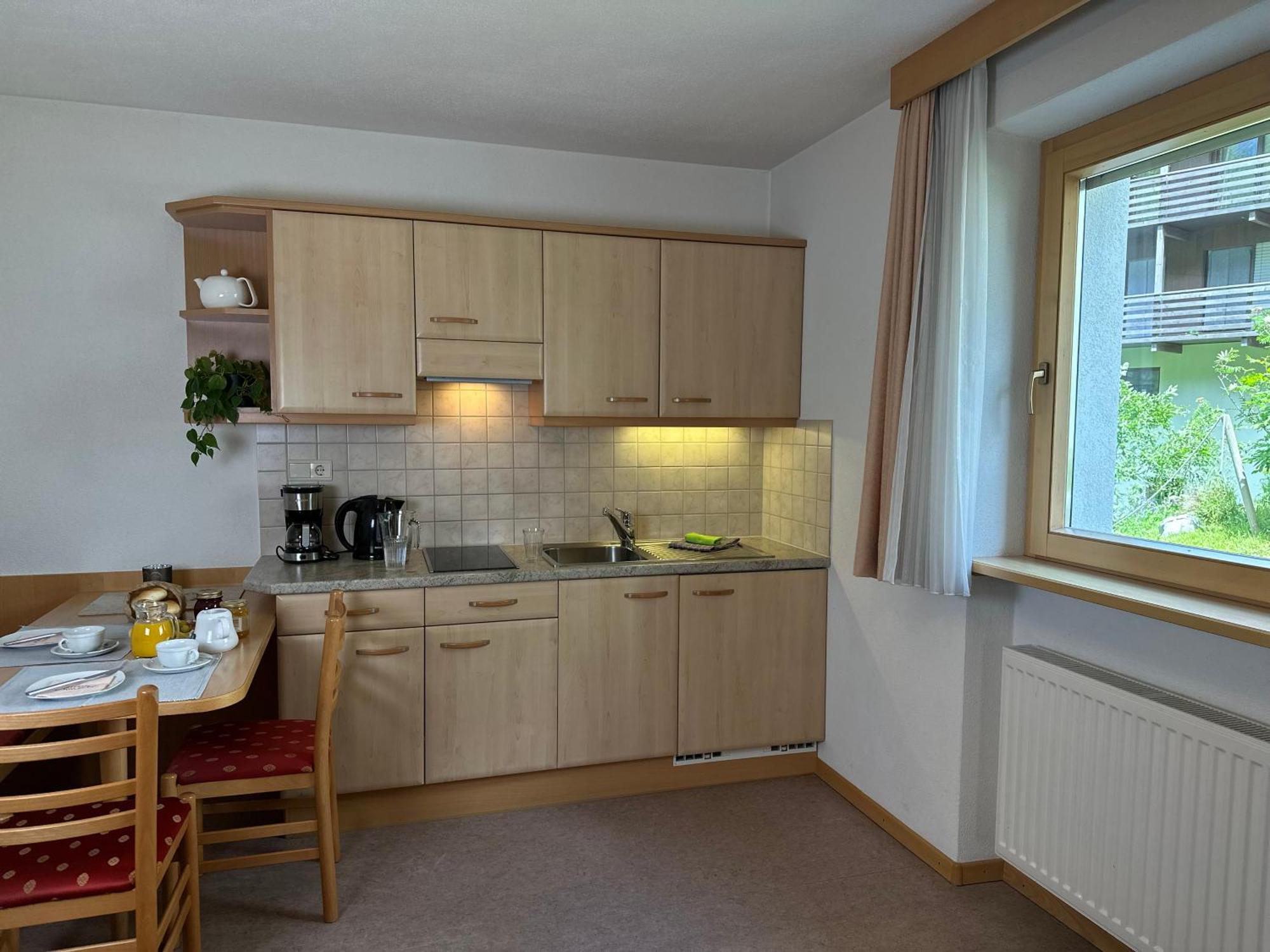 Residence Aster Солда Екстериор снимка