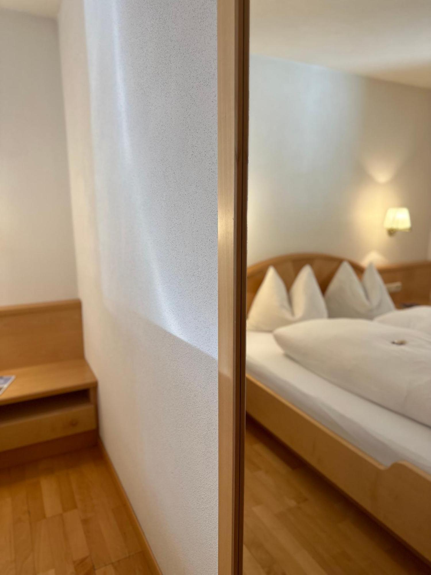 Residence Aster Солда Екстериор снимка