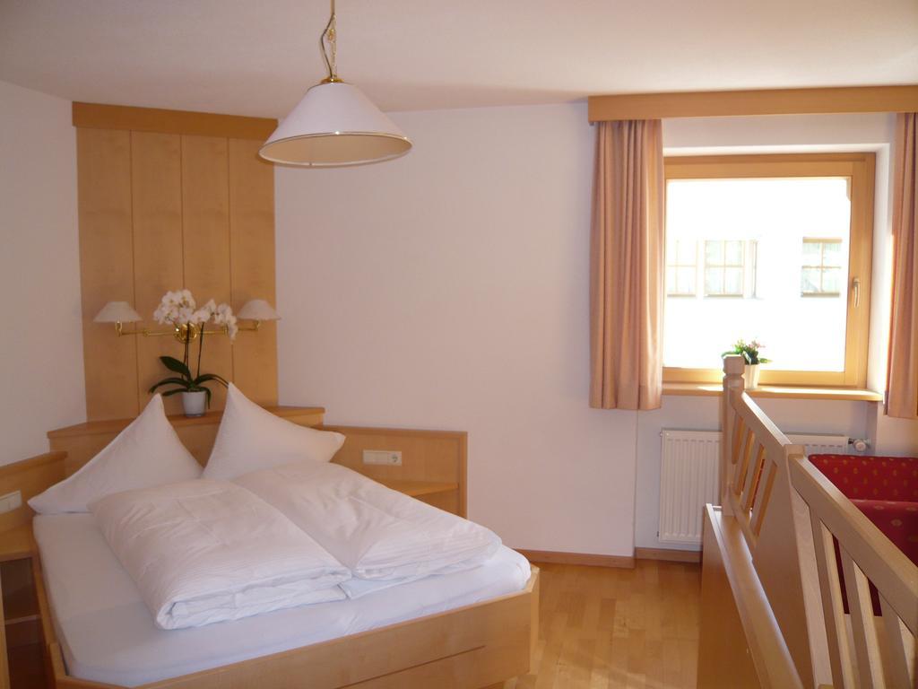 Residence Aster Солда Екстериор снимка
